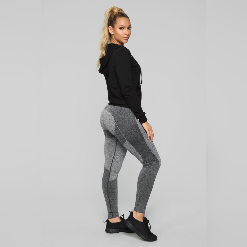 NWT Fashion Nova run with me Black Zip up hoodie - Picture 3 of 11